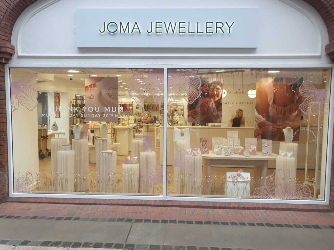 Joma Jewellery window display signage